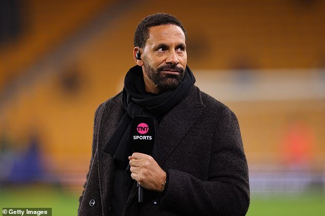 Rio Ferdinand dice que dos jugadores del Manchester United “nunca deberían haber sido despedidos”… critica a su ex equipo por dejar irse a sus “mejores defensores”

 MEAS MAGZ