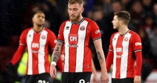 ¿Es el Sheffield United el peor equipo en la historia de la Premier League? Una humillación de seis goles contra el Arsenal dejó a los Blades con un siglo de goles concedidos, pero los lamentables equipos de Derby, Swindon e Ipswich han puesto el listón muy bajo.

 MEAS MAGZ