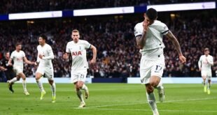 Los furiosos aficionados del Tottenham acusan al club de “robo” después de que el abono más caro de la Premier League aumentara un 6%… Los aficionados describen la decisión como una “total vergüenza” después de un año sin medallas de plata.

 MEAS MAGZ